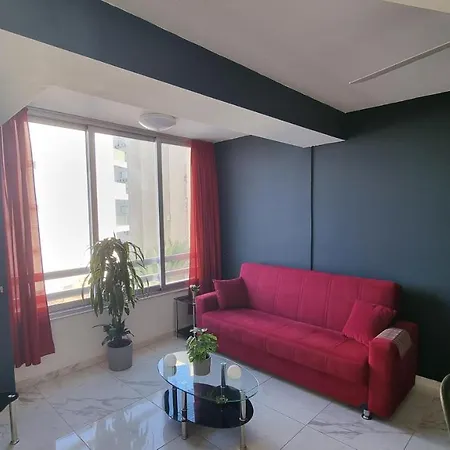 Stylish W/ Sea View + Pool + 200mbit דירה *