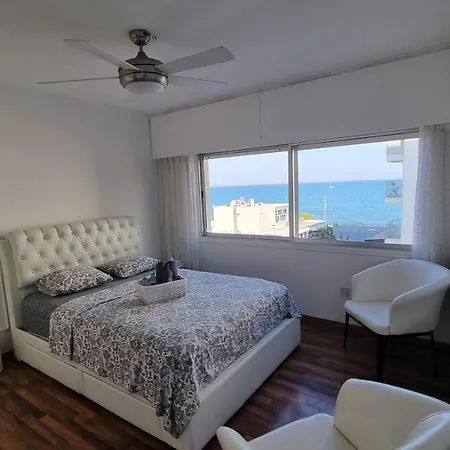 Stylish W/ Sea View + Pool + 200mbit * לרנקה