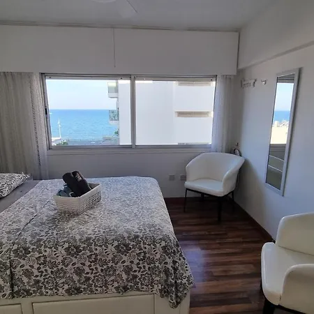 Stylish W/ Sea View + Pool + 200mbit *