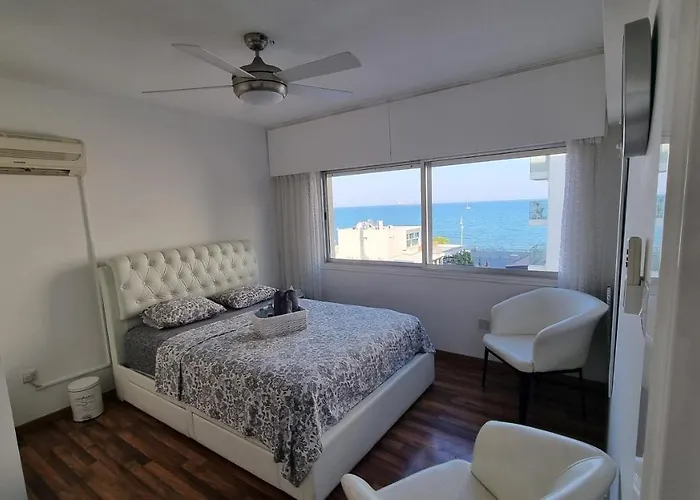 Stylish W/ Sea View + Pool + 200mbit * ラルナカ