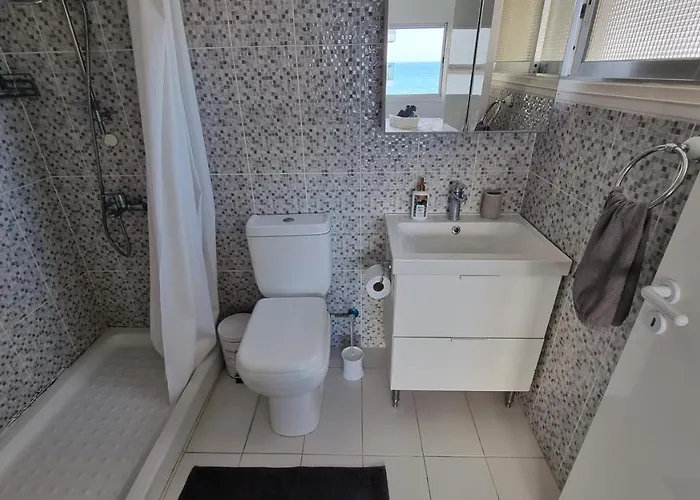 アパート Stylish W/ Sea View + Pool + 200mbit *